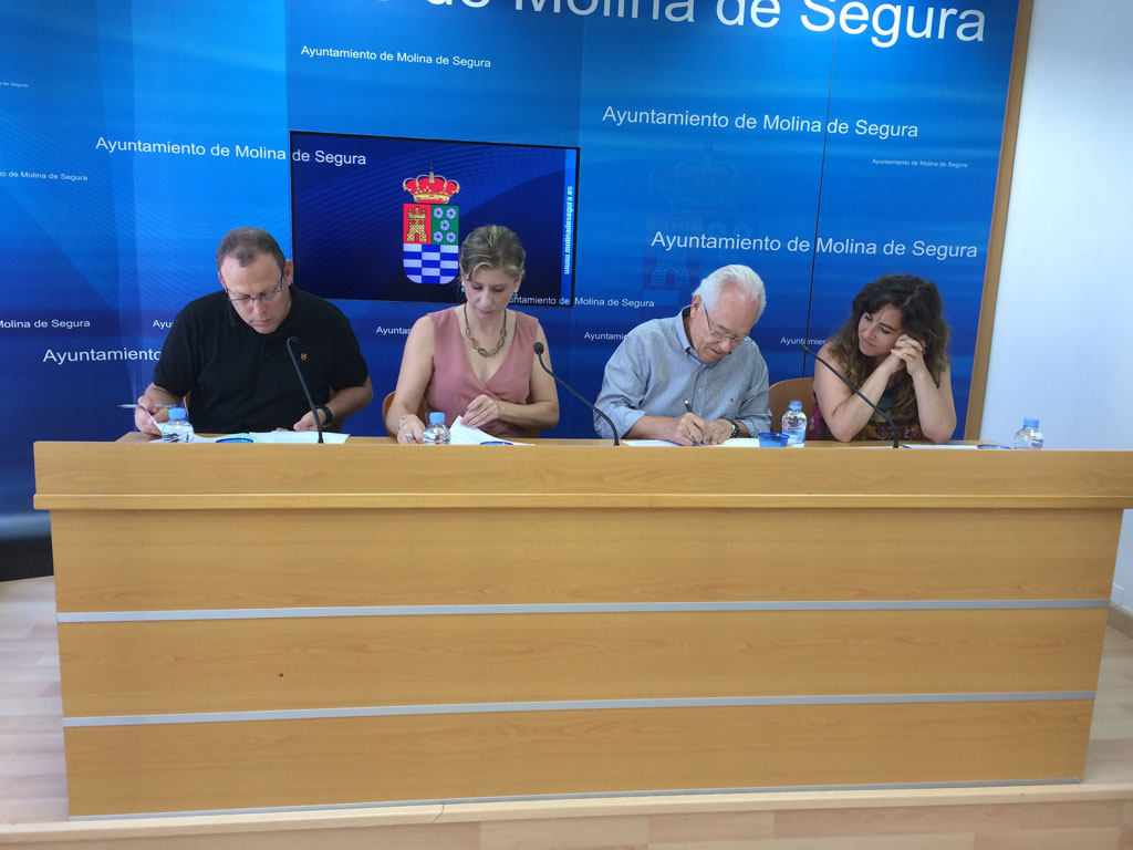 Convenio entre Ayt. Molina de Segura y Proyecto Hombre Firma